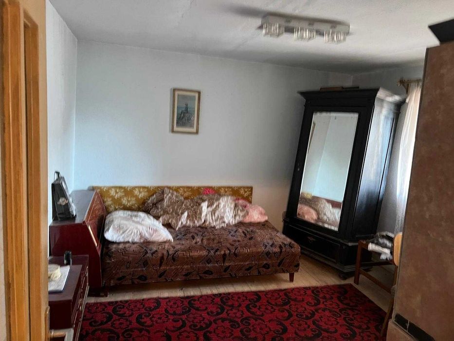 Casa de vanzare 4300 mp teren, sat Beciu, jud. Vrancea