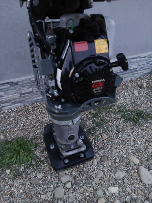 Mai compactor Wacker Neuson bs 68-4, ca NOU