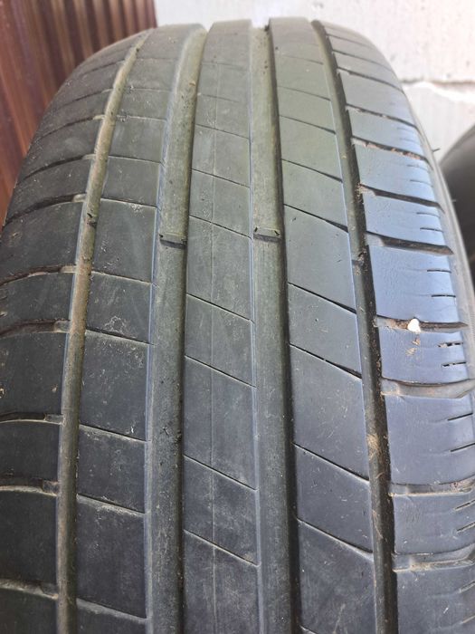 De vanzare cauciucuri