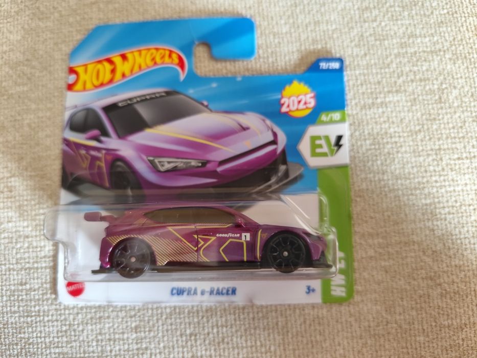 Hotwheels колички