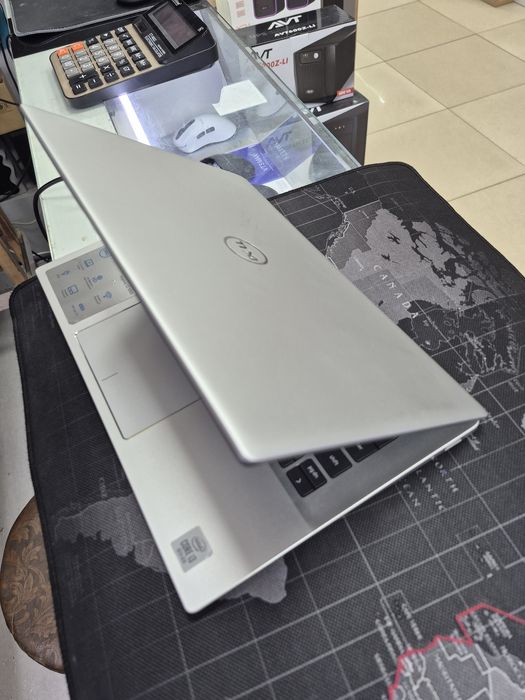 Dell Inspiron 13 5000 Core i3 10110u 4Gb 128Gb