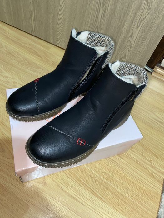 Ghete îmblănite,  mărime 42