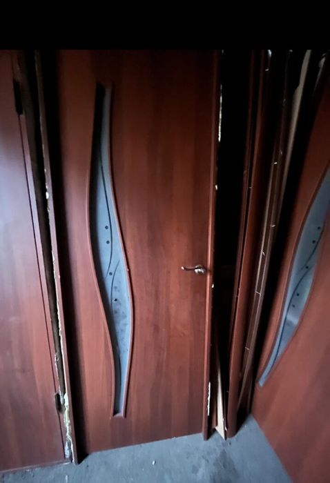 Продам двери межкомнатные