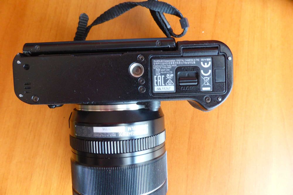 Fujifilm X-T10 + obiectiv XF 18 - 55 mm, f 2,8