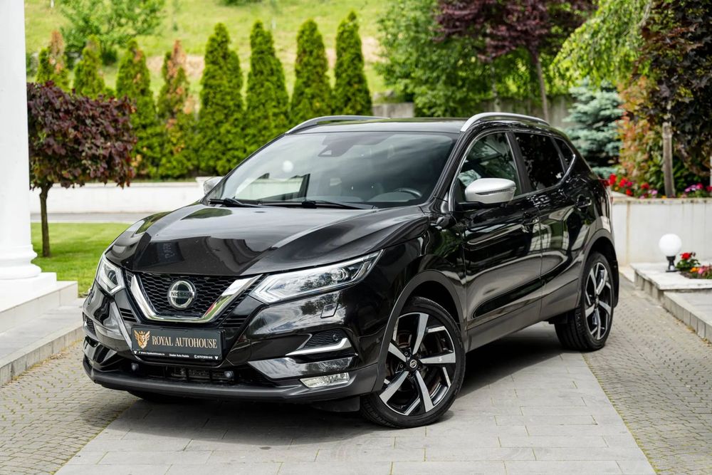 Nissan Qashqai GARANTIE 12 LUNI, Tekna Plus +, 1.5 diesel , Asistenta franare - banda