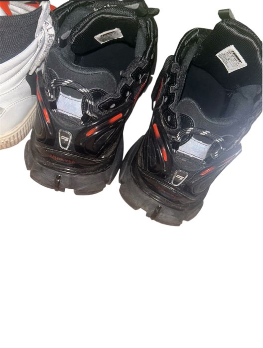 Balenciaga runner graffiti