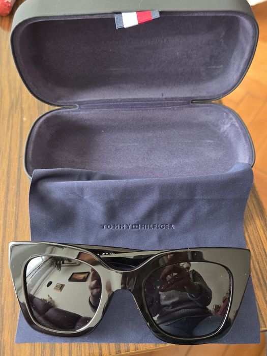 Слънчеви очила Tommy Hilfiger