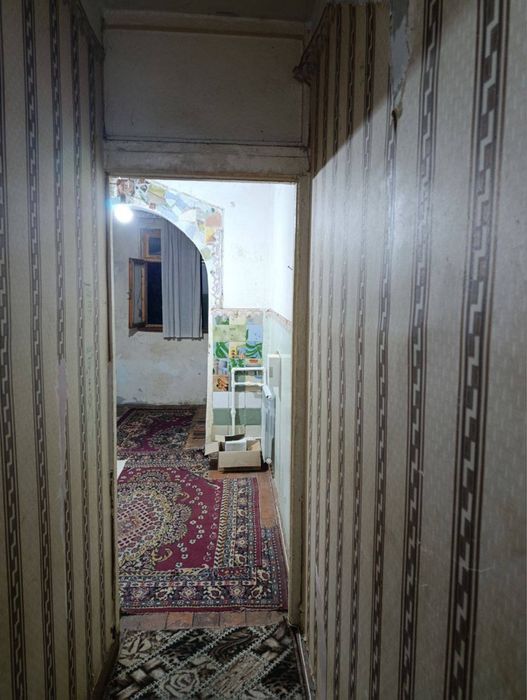 Чирчик 4 м/р 2х сотилади Нархи 25.000$ Бош толов ва паспорт бр Ипотека