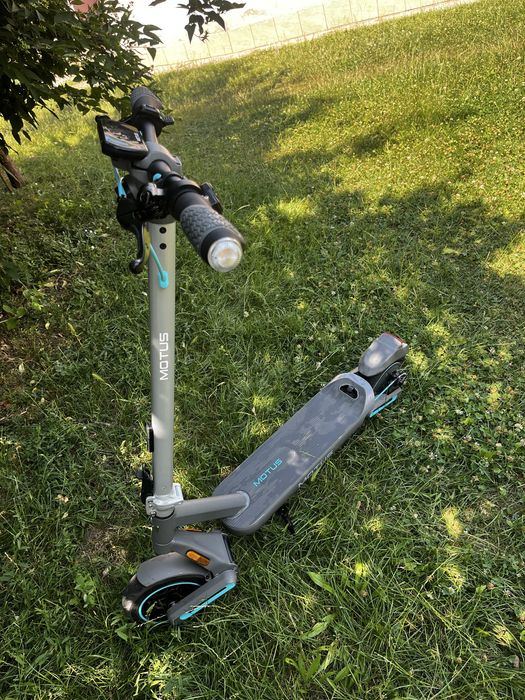 vand trotineta motus t10 max