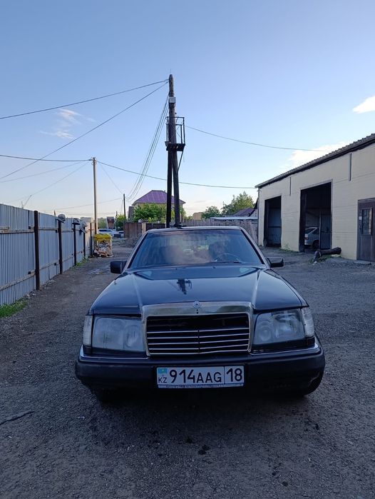 Мерседес 124 кузов 2.2 объем