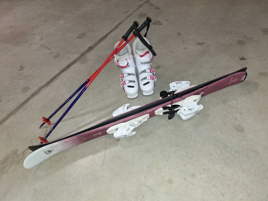 Комплект детски ски, обувки и щеки