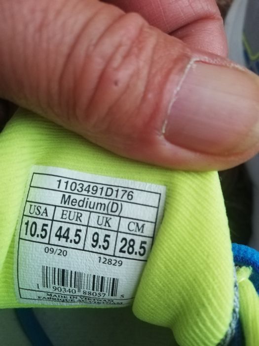 Оригинални  Brooks Adrenaline GTS 21 номер 44. 5