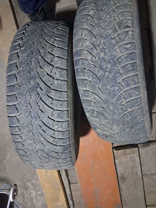 Продам 2 балона безкамерки