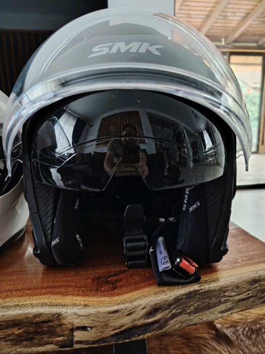 Vand doua casti moto