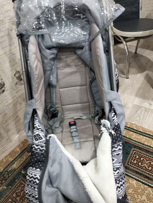 Продам детские санки теплые