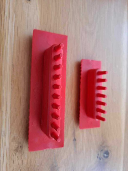 Гребен/фладер за дървесен ефект с тебеширена и друга боя