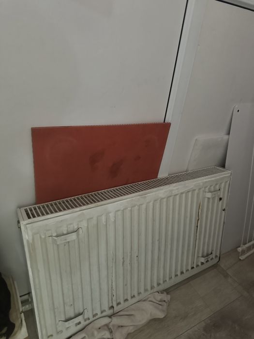 Батарея хорошая , срочно