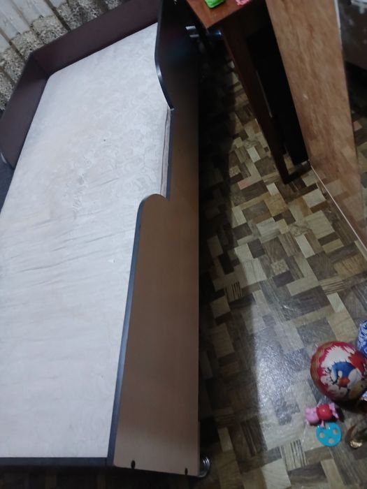 Продам кровать вместе с мотрасом