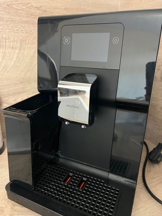 Кафемашина Krups Intuition Preference EA872/EA873 – автоматична