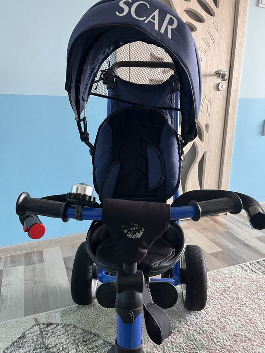 Детска Триколка - сгъваема, с въртяща седалка , запазена