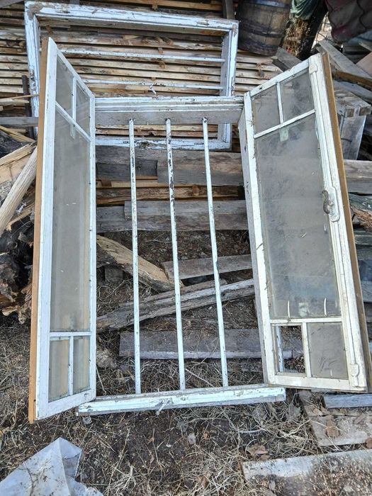 Vand grinzi stejar,din demolari,90 ani,ferestre.
