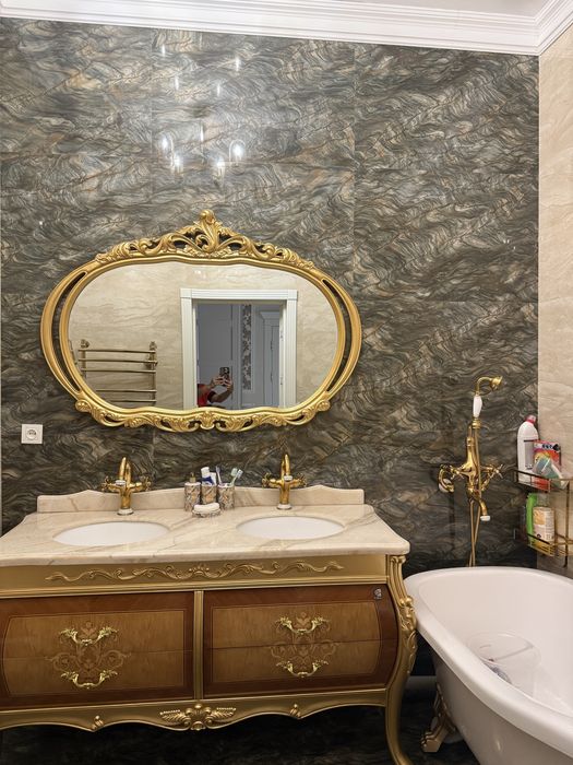 Продаётся Кватира в центре города Жк Рахат