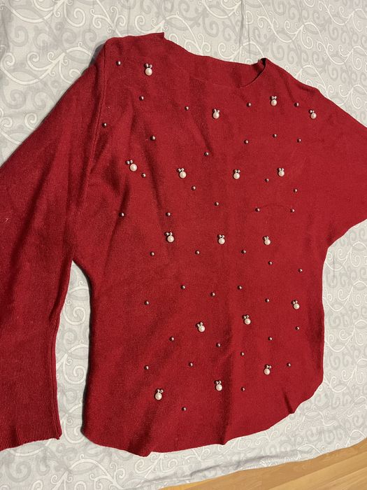 Дамски блузи и дрехи