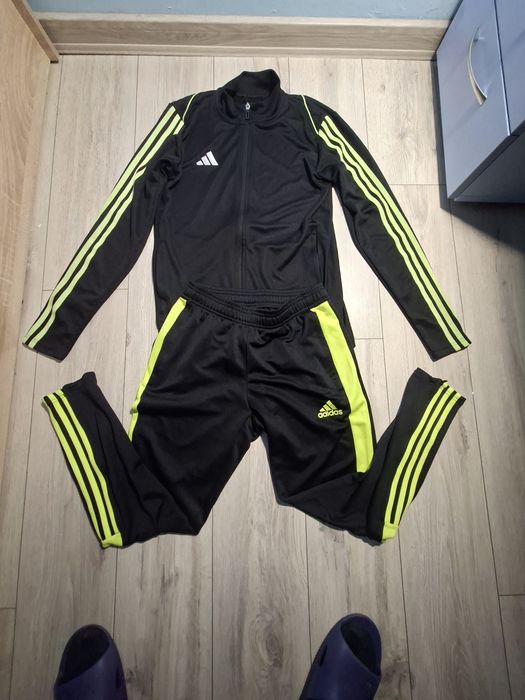 Анцунг комплект на Adidas