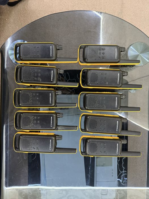 Продам рация Motorola T82