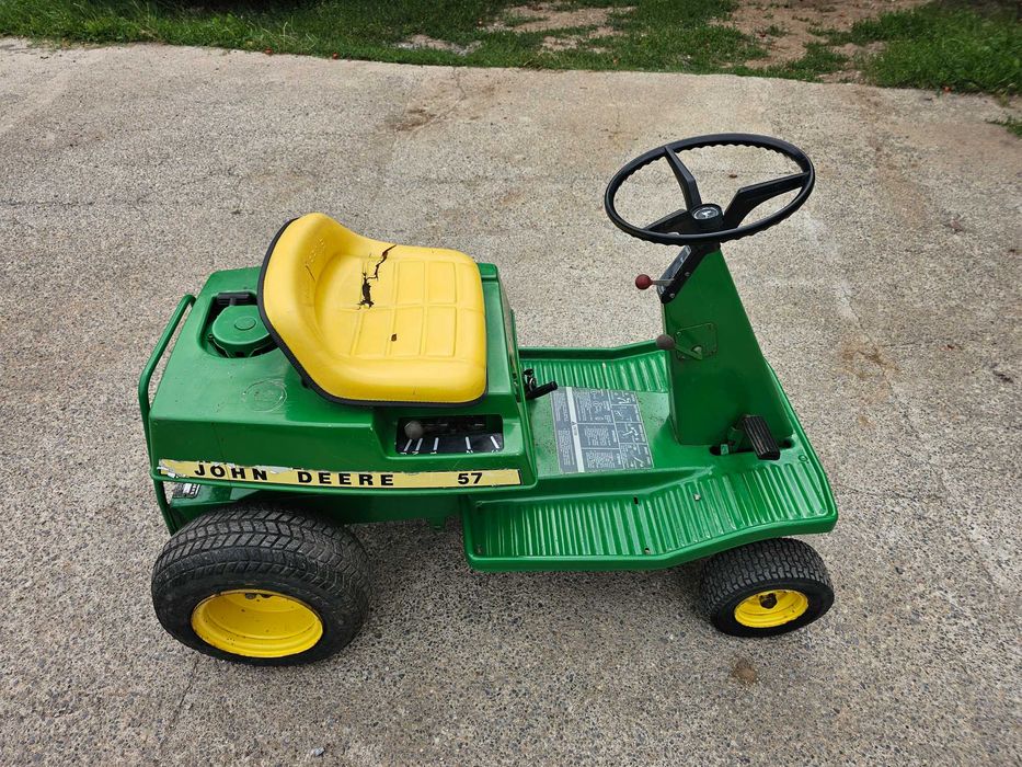 Тракторна Косачка JOHN DEERE.