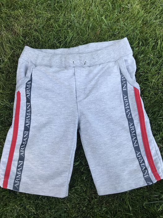 Къси панталонки Guess -8 г