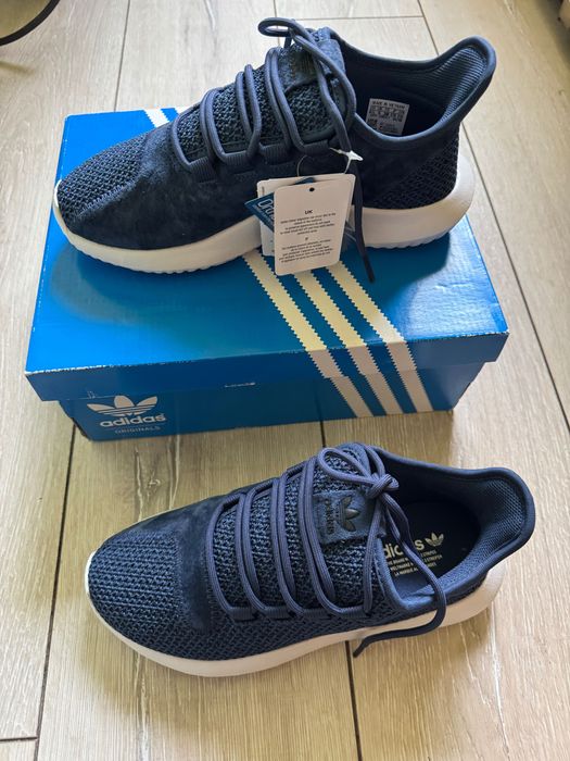 Нови оригинални маратонки Adidas