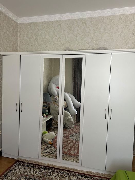 продается ШКАФ  с зеркалом
