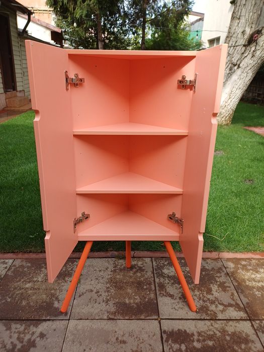 Dulăpior pe colț Ikea