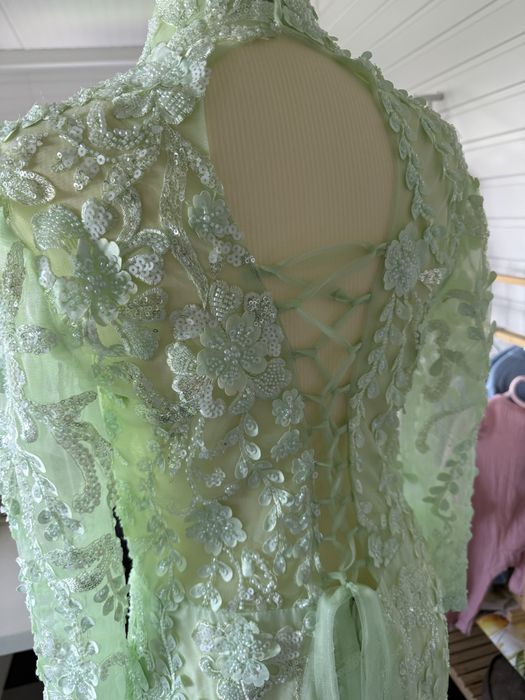 Rochie dantela verde cu broderie M noua