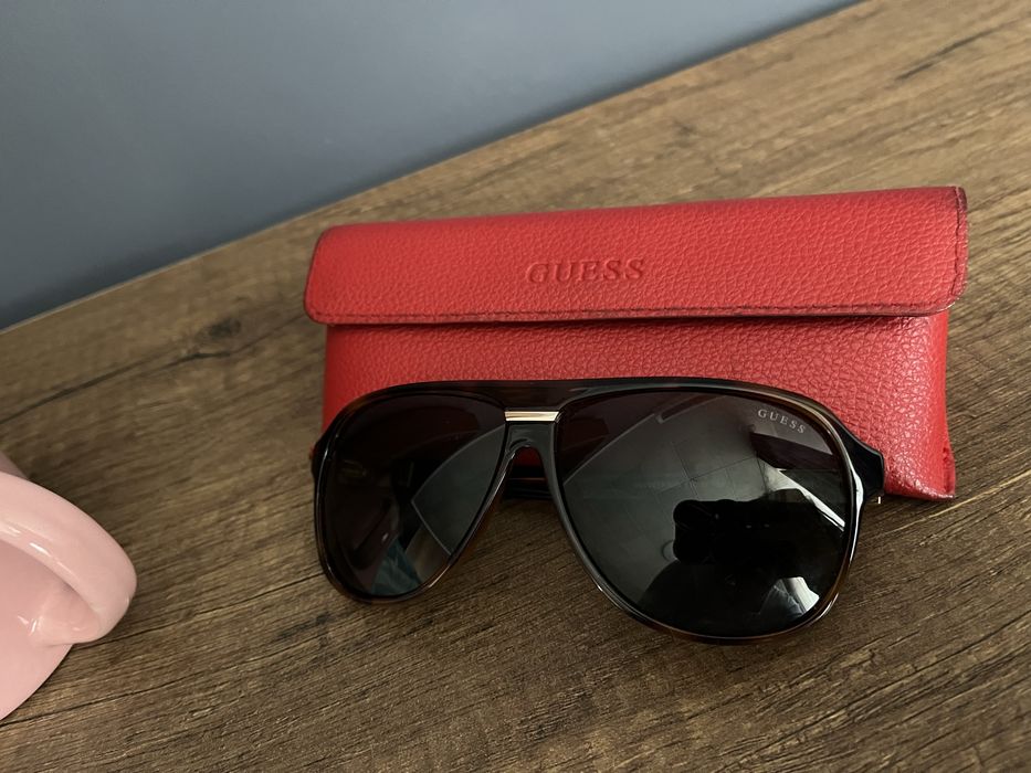 Дамски очила Guess