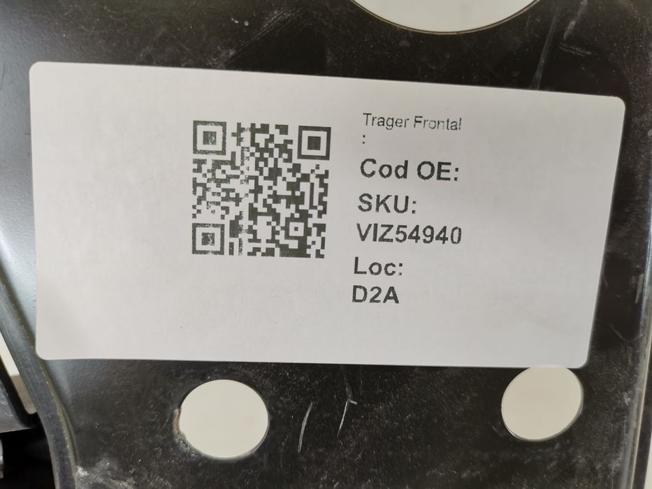 Предна траверса / Nissan Juke Оригинална, в добро състояние