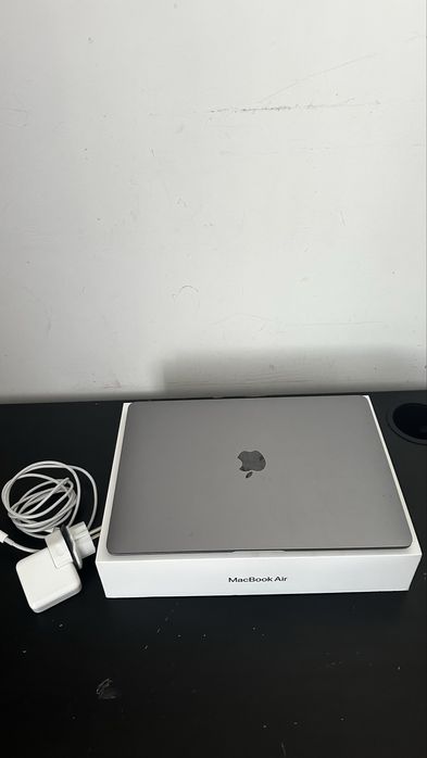 Macbook air m1 8/256