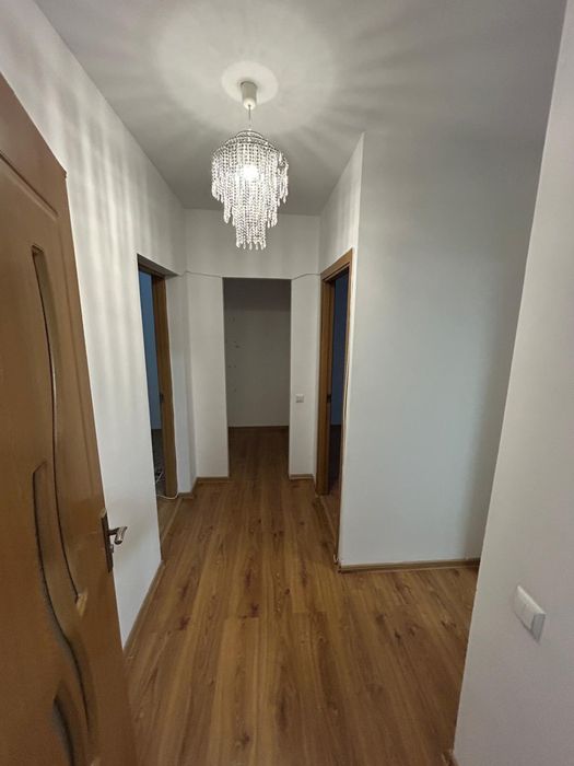 Vand ap 3 camere Iancului Strdal