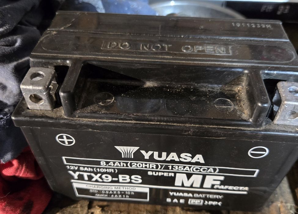 Акумулатор YUASA YTX9-BS