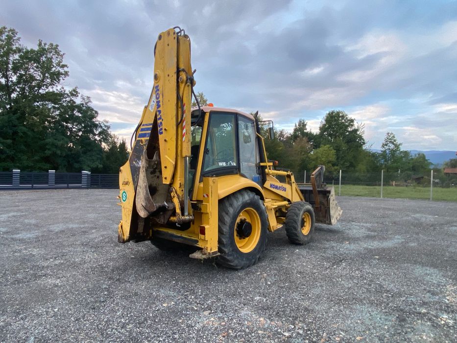 Buldoexcavator KOMATSU
