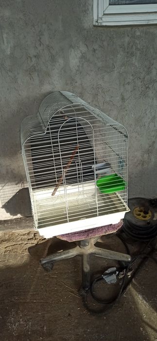 Большая клетка для  попугаев
