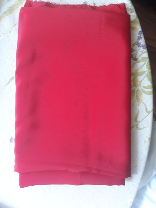 Продаю отрез ткани 40000сум