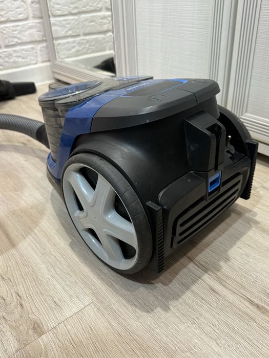 Продам пылесос Philips в идиальном состояние