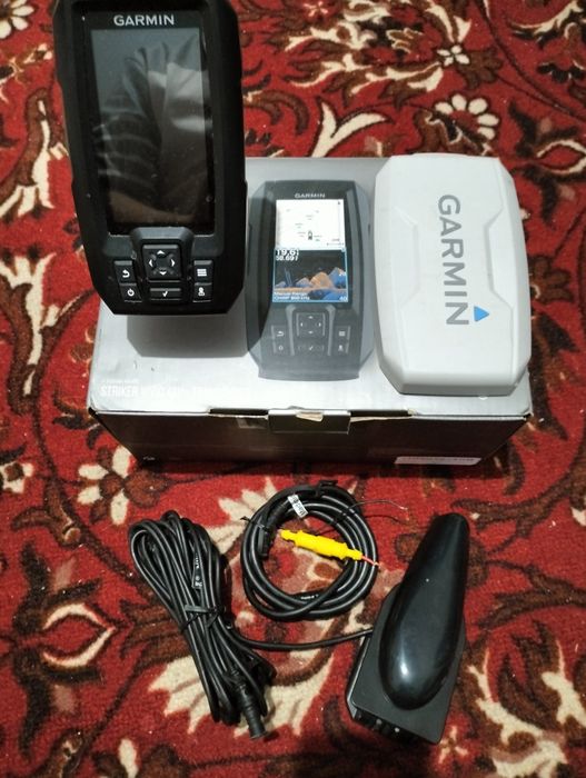 GARMIN Striker Vivid 4CV