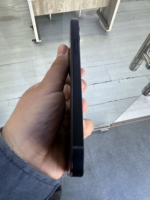 Iphone 12 64GB sim+esim kar bor