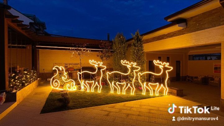 Новогодняя иллюминация украшение фасадов зданий фигуры в ассортименте