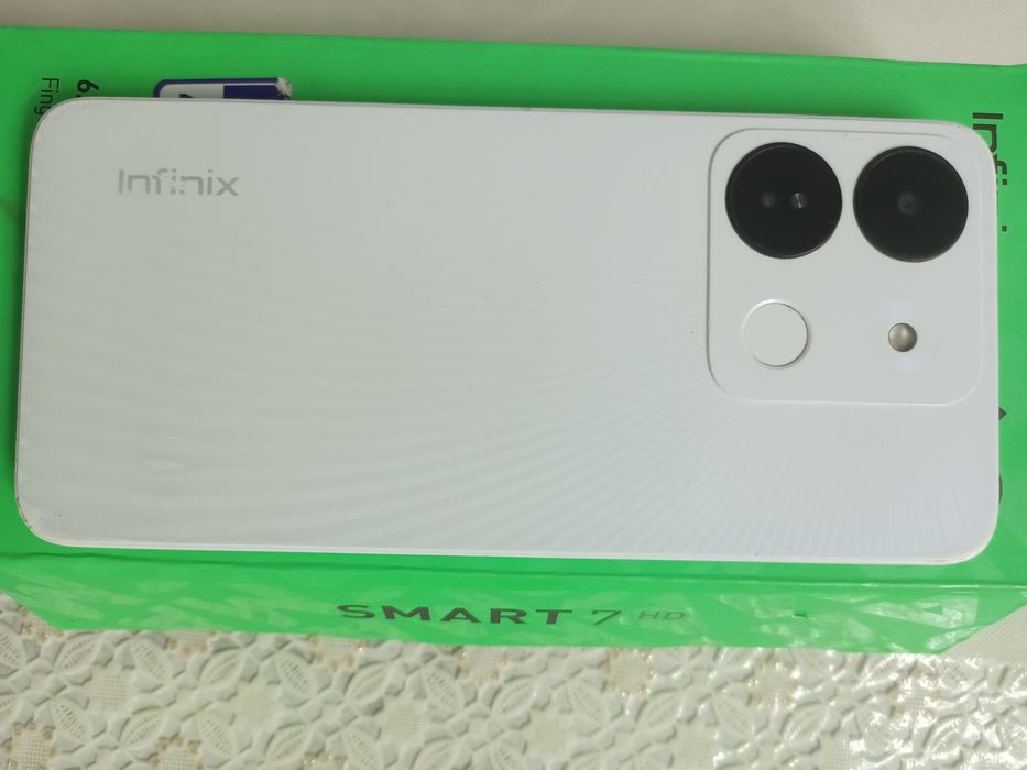 Продам телефон Infinix smart 7hd