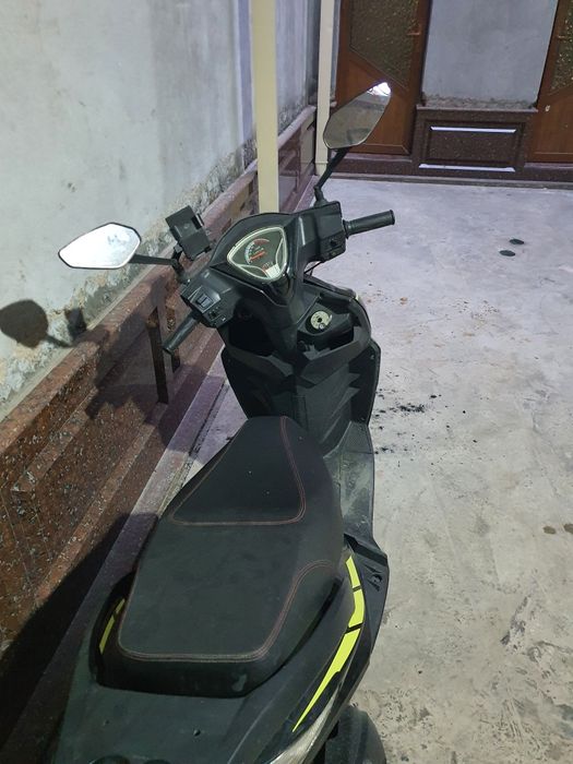 Skuter wasat sotiladi