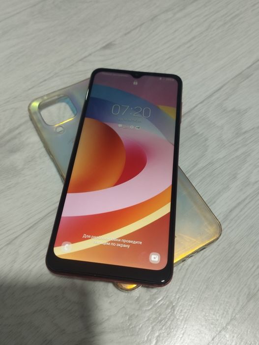 Samsung A12 почти новый